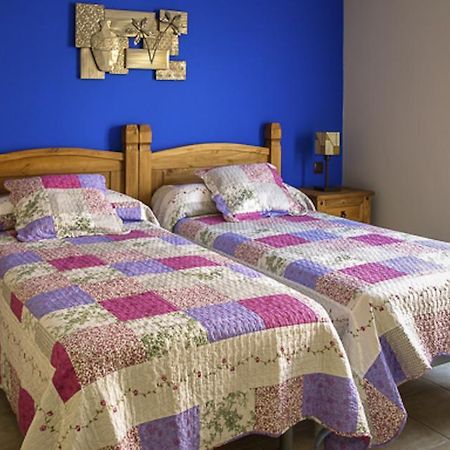 Apartamentos Rurales El Calama Zarza De Granadilla Camera foto