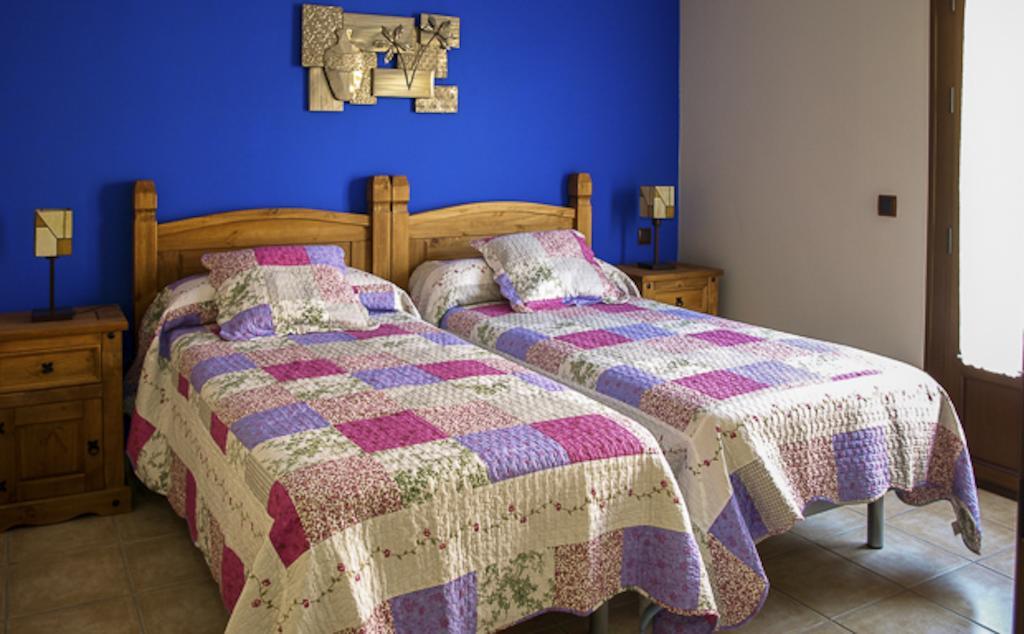 Apartamentos Rurales El Calama Zarza De Granadilla Camera foto