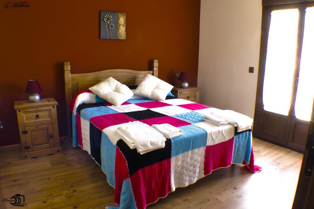 Apartamentos Rurales El Calama Zarza De Granadilla Esterno foto